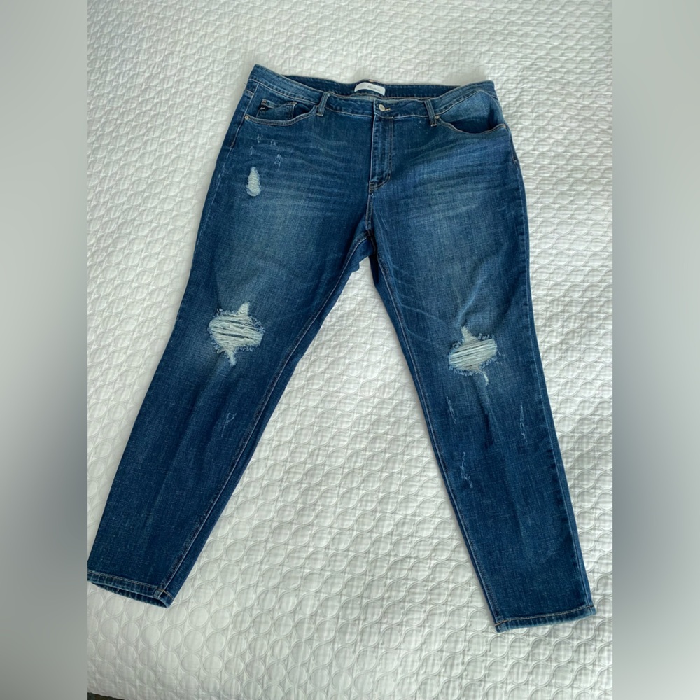 Kan Can Women’s Jeans Size Around 36